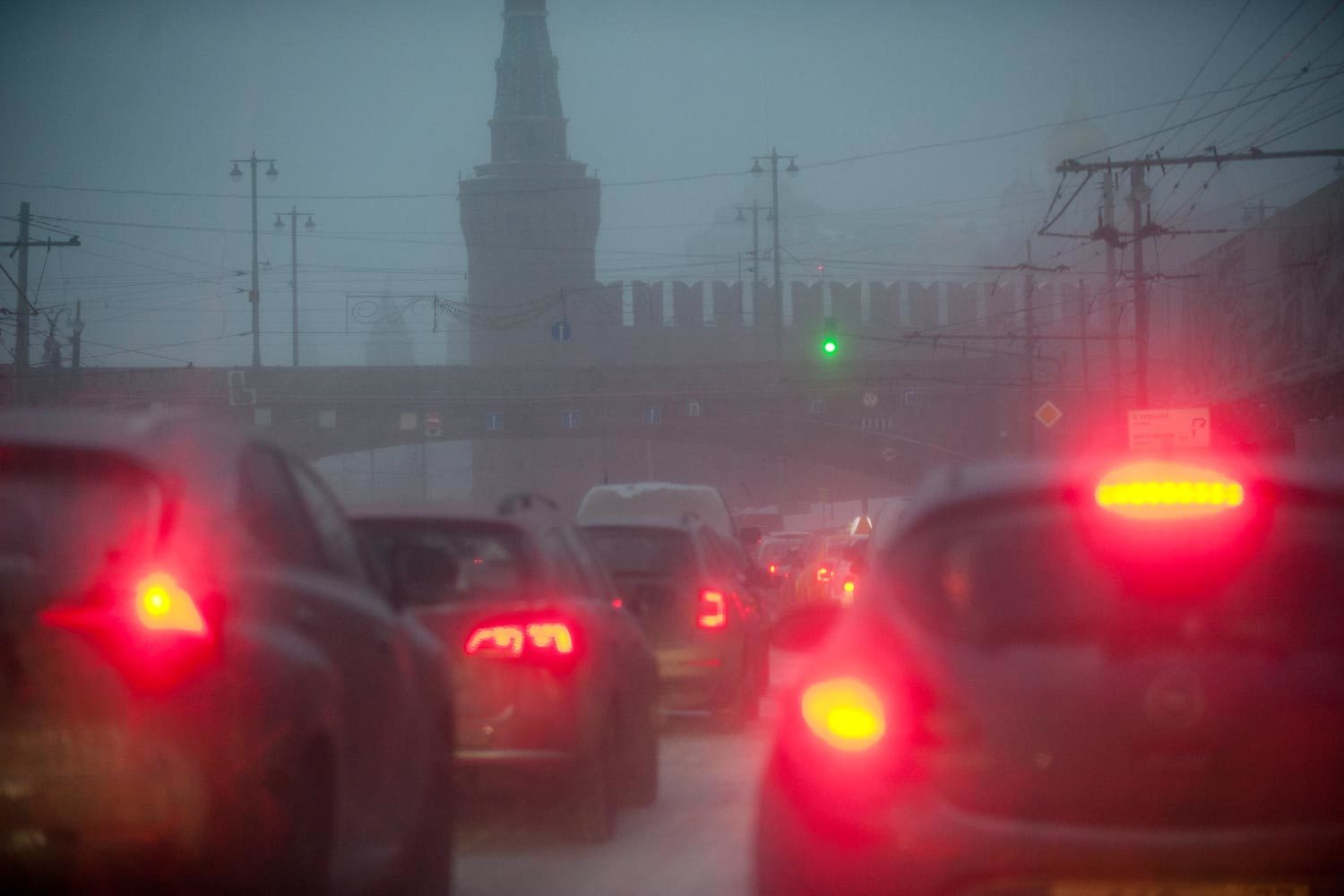 Greenpeace составил рейтинг крупных городов России с сильным загрязнением воздуха диоксидом азота на основе данных со спутников проекта Tropomi. Первое место заняла Москва, где за год средняя концентрация газа - 0,78 единицы